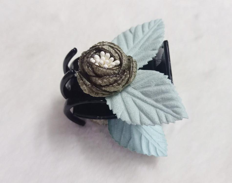Kẹp tóc hoa hổng nhỏ xinh