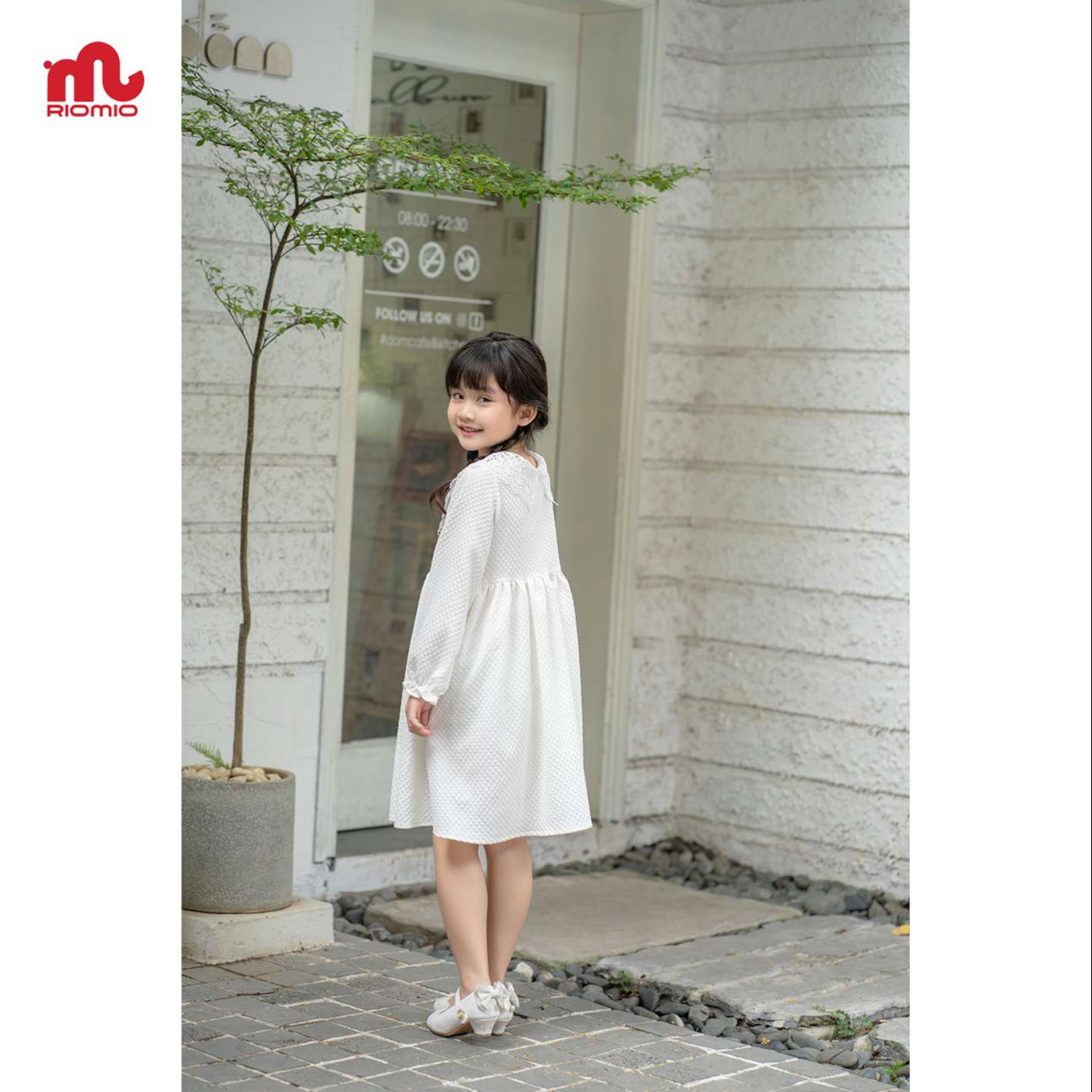 Váy bé gái 3-11 tuổi công chúa Riomio chất liệu xốp ô mềm mịn dáng suông cổ ren dài tay siêu xinh - RV310