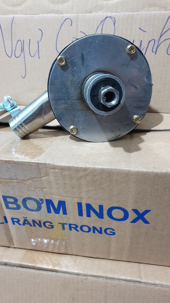 Đầu bơm nước INOX gắn máy cắt cỏ