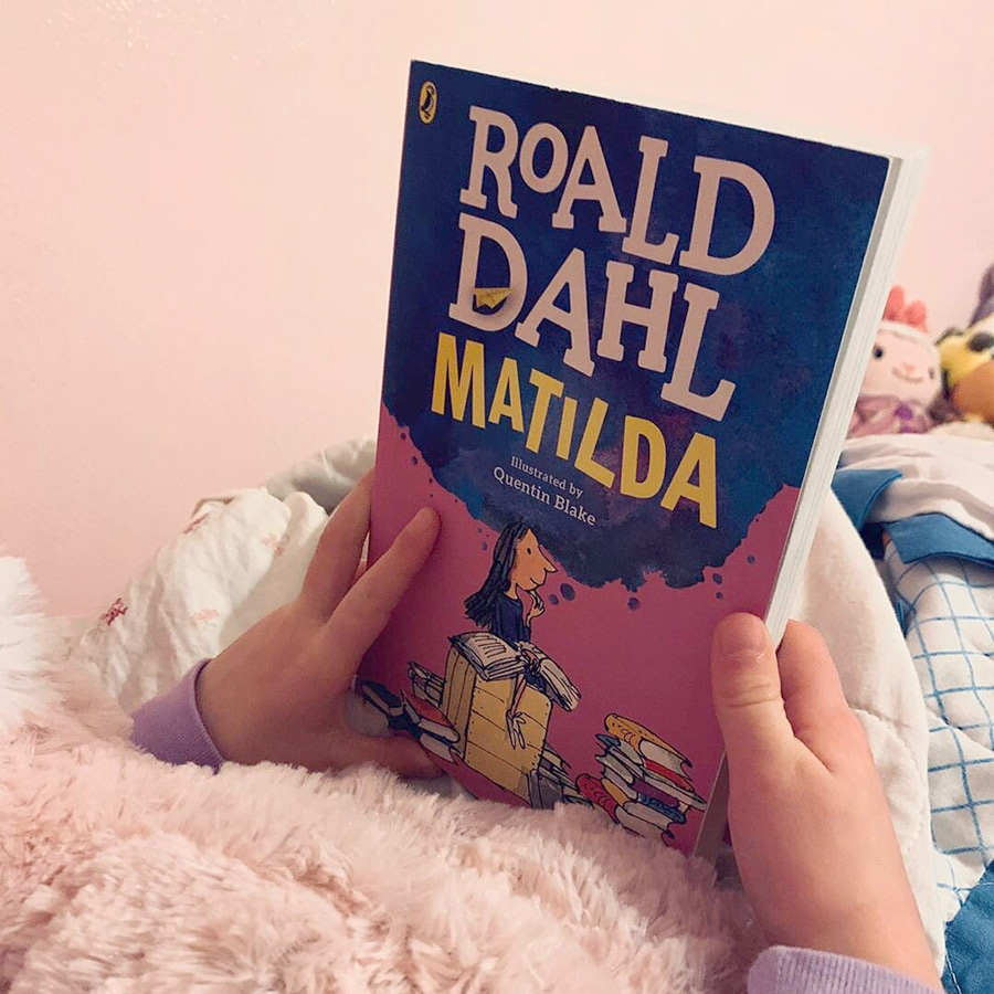 Matilda (Roald Dahl, Illustrated by Quentin Blake)