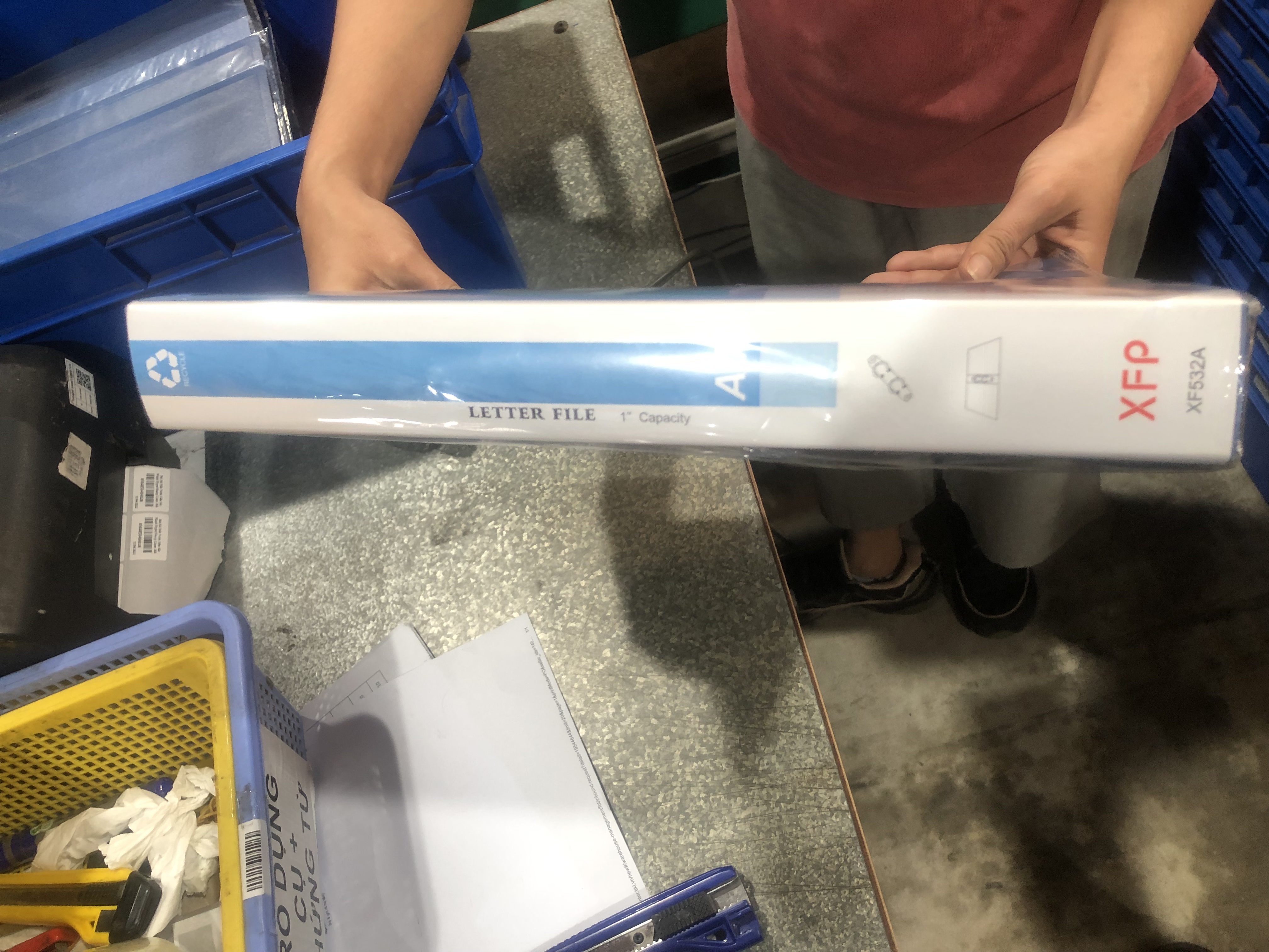 Bìa còng nhẫn nhựa 3.5F