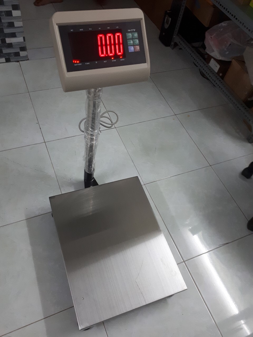 Cân Bàn Điện Tử T7E 150 KG