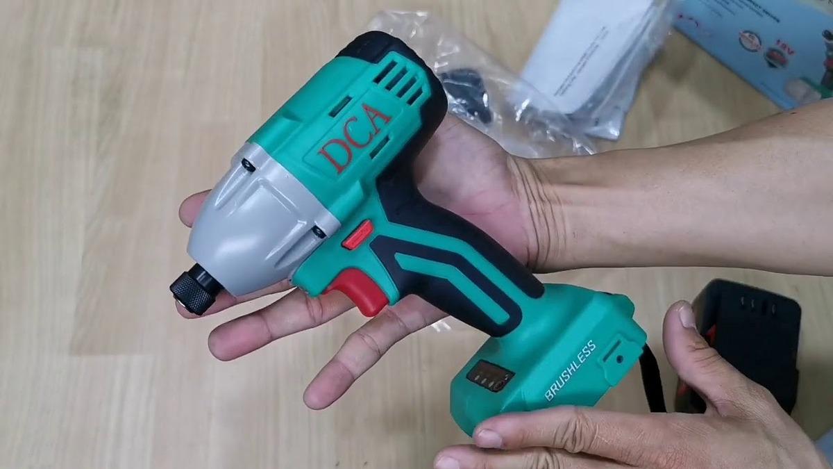 THÂN MÁY SIẾT VÍT DÙNG PIN 12V/2.0AH DCA ADPL02-8Z- HÀNG CHÍNH HÃNG