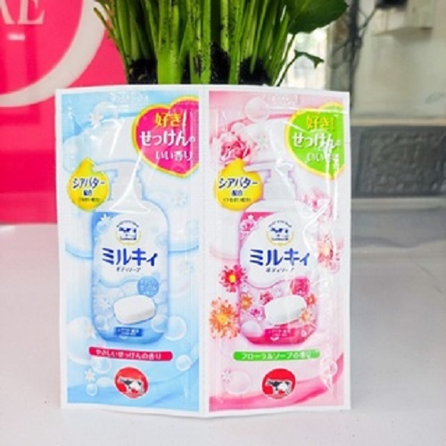 Set Mini - Sữa Tắm Dưỡng Trắng Mịn Da Chiết Xuất Sữa Bò Tươi Cow Milky Body Soap Floral ( 24mL)