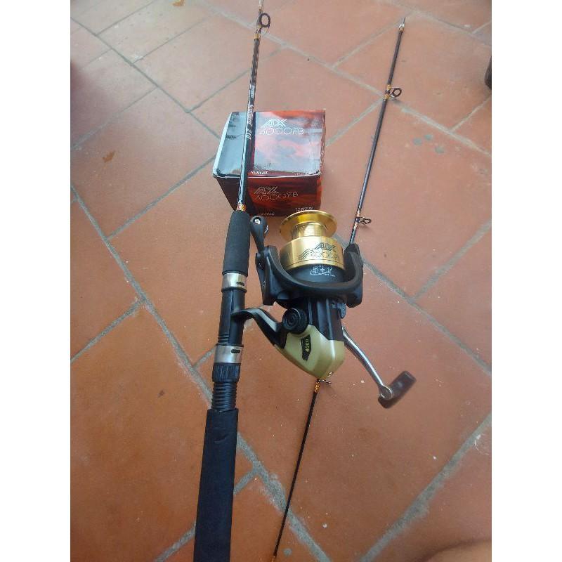Combo cần đặc 2 khúc kèm máy câu ax4000fb