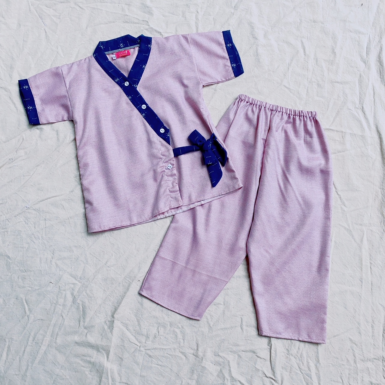 Yukata bé trai  xám ánh hồng