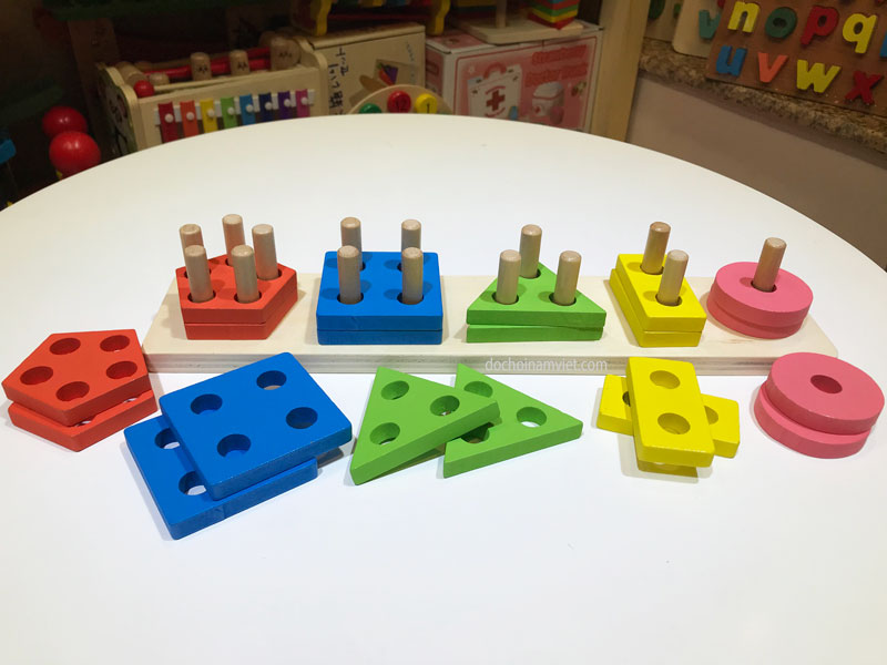 Trụ ghép các dạng hình khối đồ chơi gỗ thông minh