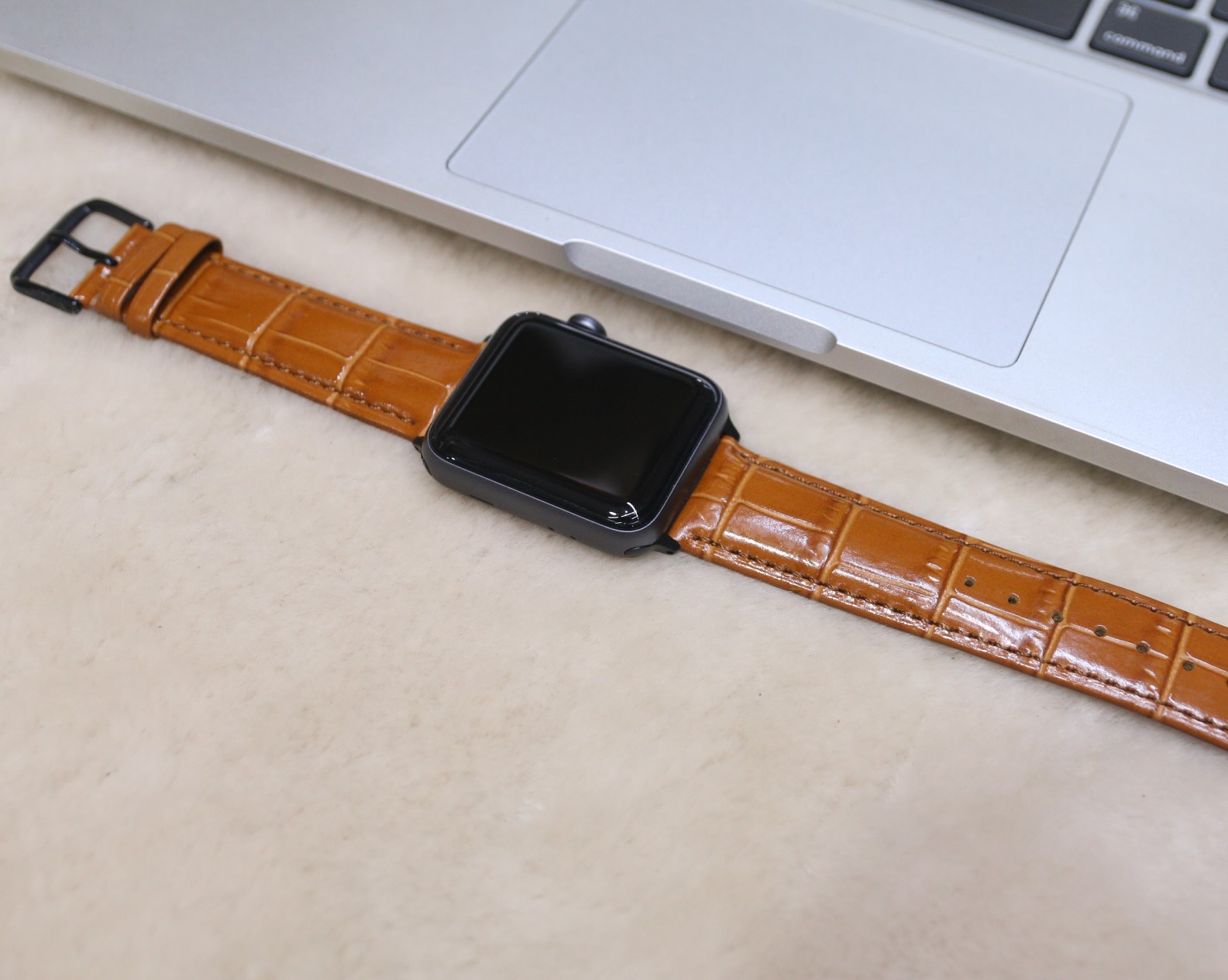 Dây da thay thế dành cho Apple Watch da bò vân cá sấu hộp gỗ cao cấp