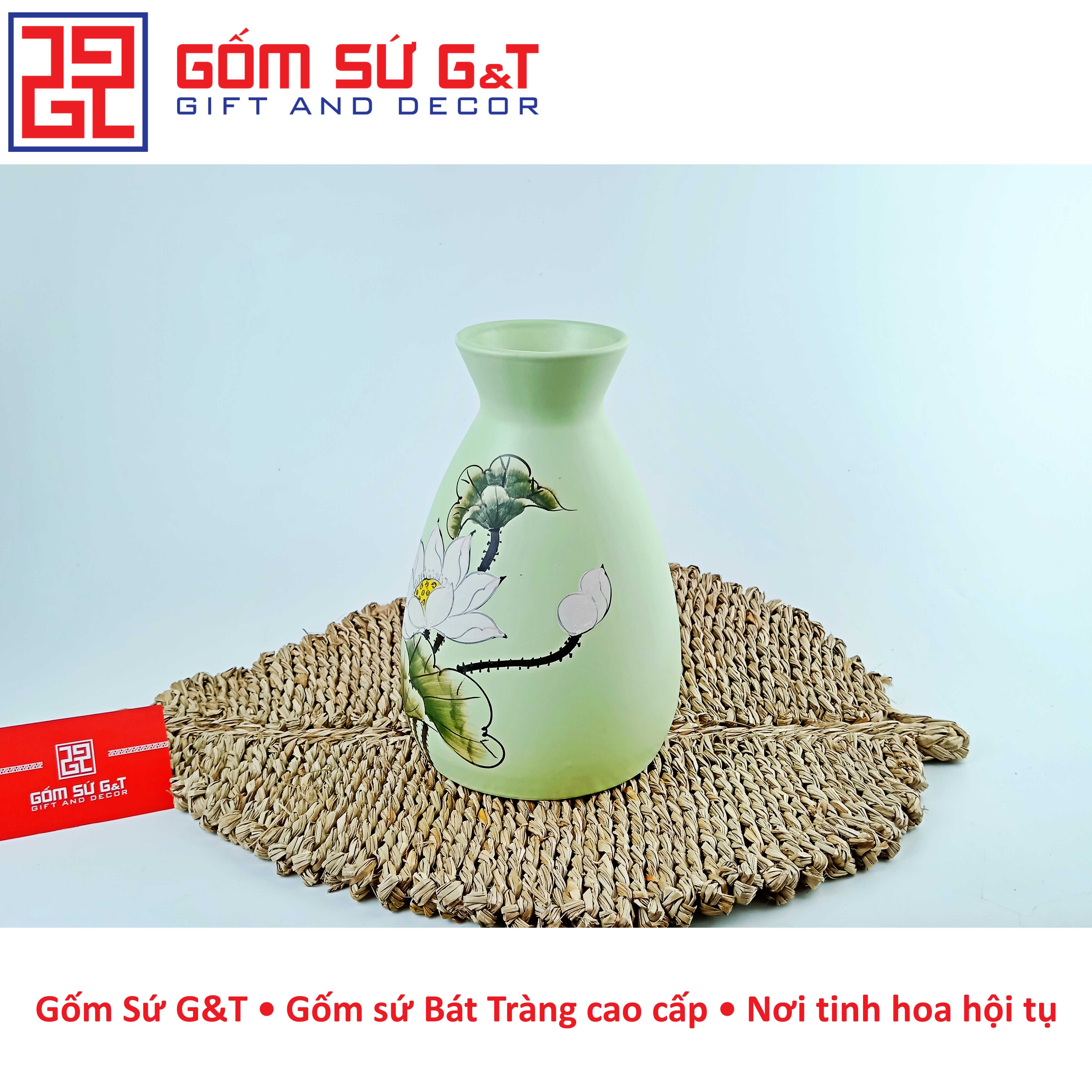 Lọ hoa dáng chân váy vẽ bạch liên Gốm Sứ G&amp;T