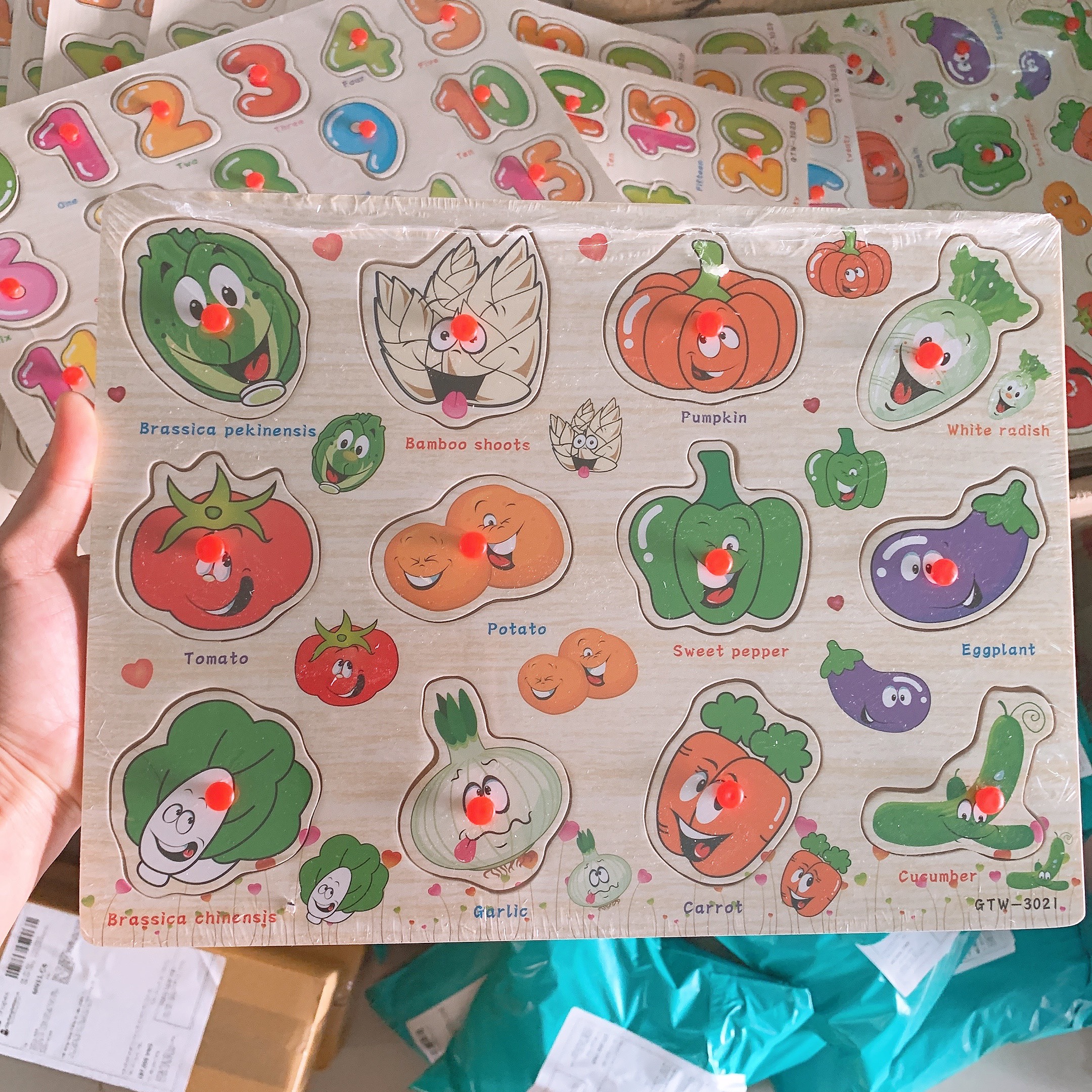 Combo 4 bảng đồ chơi ghép gỗ có núm cho bé nhiều chủ đề kích thước 20x30cm - Giao ngẫu nhiên