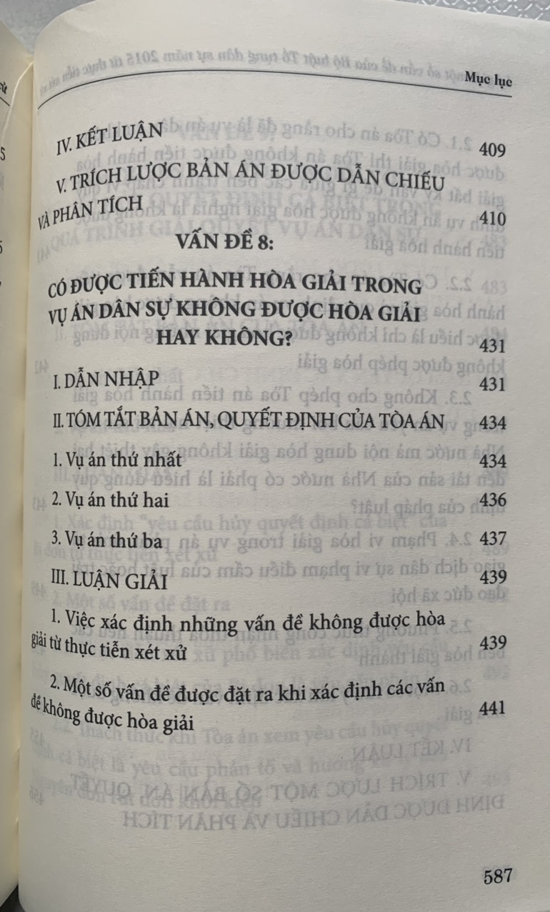 Lý giải một số vấn của Bộ luật Tố tụng dân sự năm 2015 từ thực tiễn xét xử (tái bản lần thứ nhất, có sửa đổi, bổ sung)