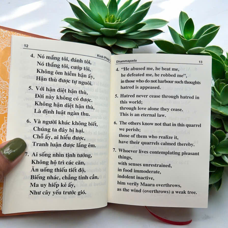 Kinh Pháp Cú Mini Song Ngữ Anh - Việt '(9x13)