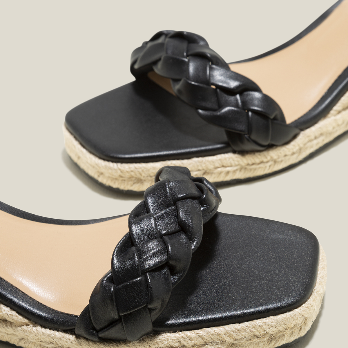 Vascara Giày Sandal Xuồng Phối Cói Nhấn Quai Đan - SDX 0441