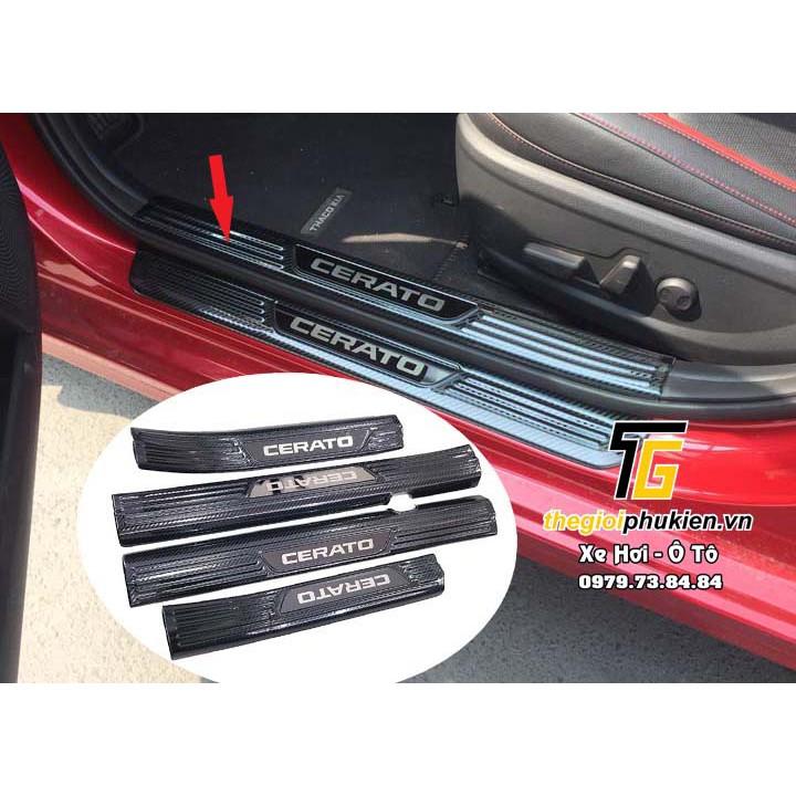 Combo ỐP BẬC CỐP VÀ BẬC CỬA xe Kia Cerato 2019-2021 vân Carbon