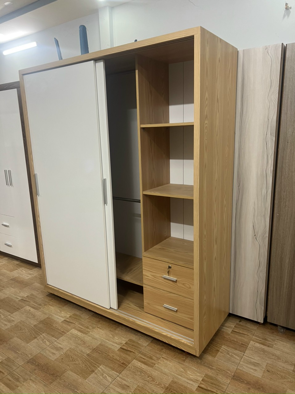 Tủ quần áo gỗ MDF Melamine cửa lùa 1M8