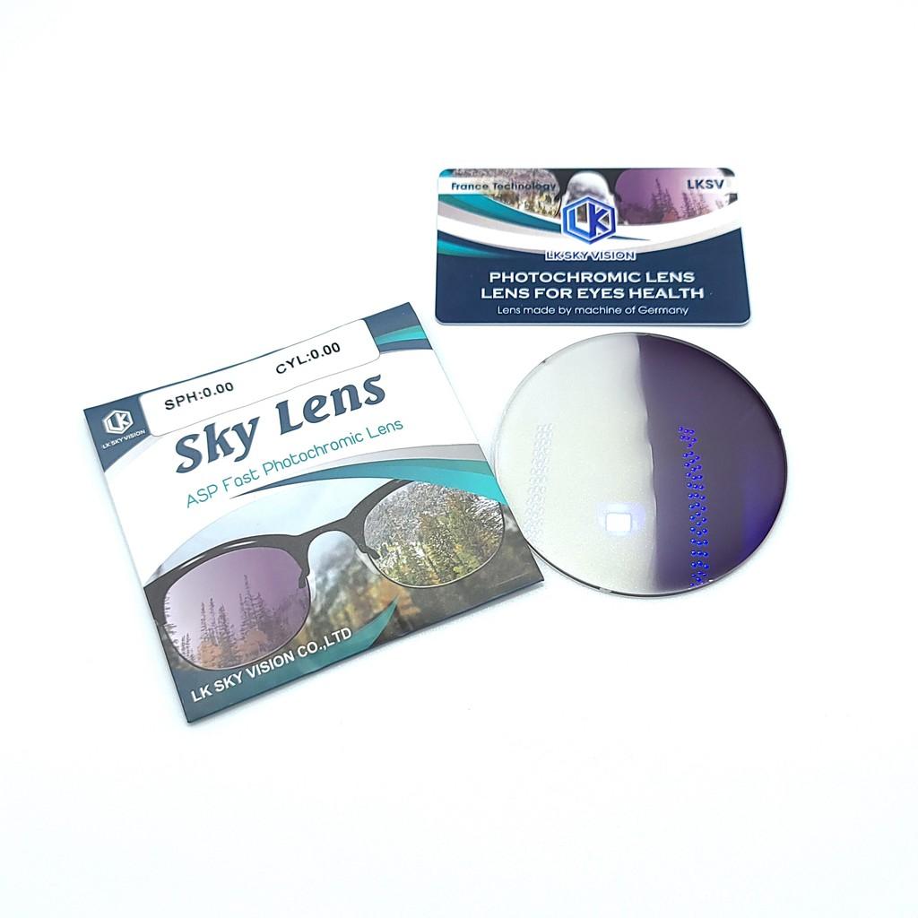 Tròng kính cận đổi màu ánh sáng xanh SKY LENS 1.56 VÀ 1.61 ASP UV chính hãng