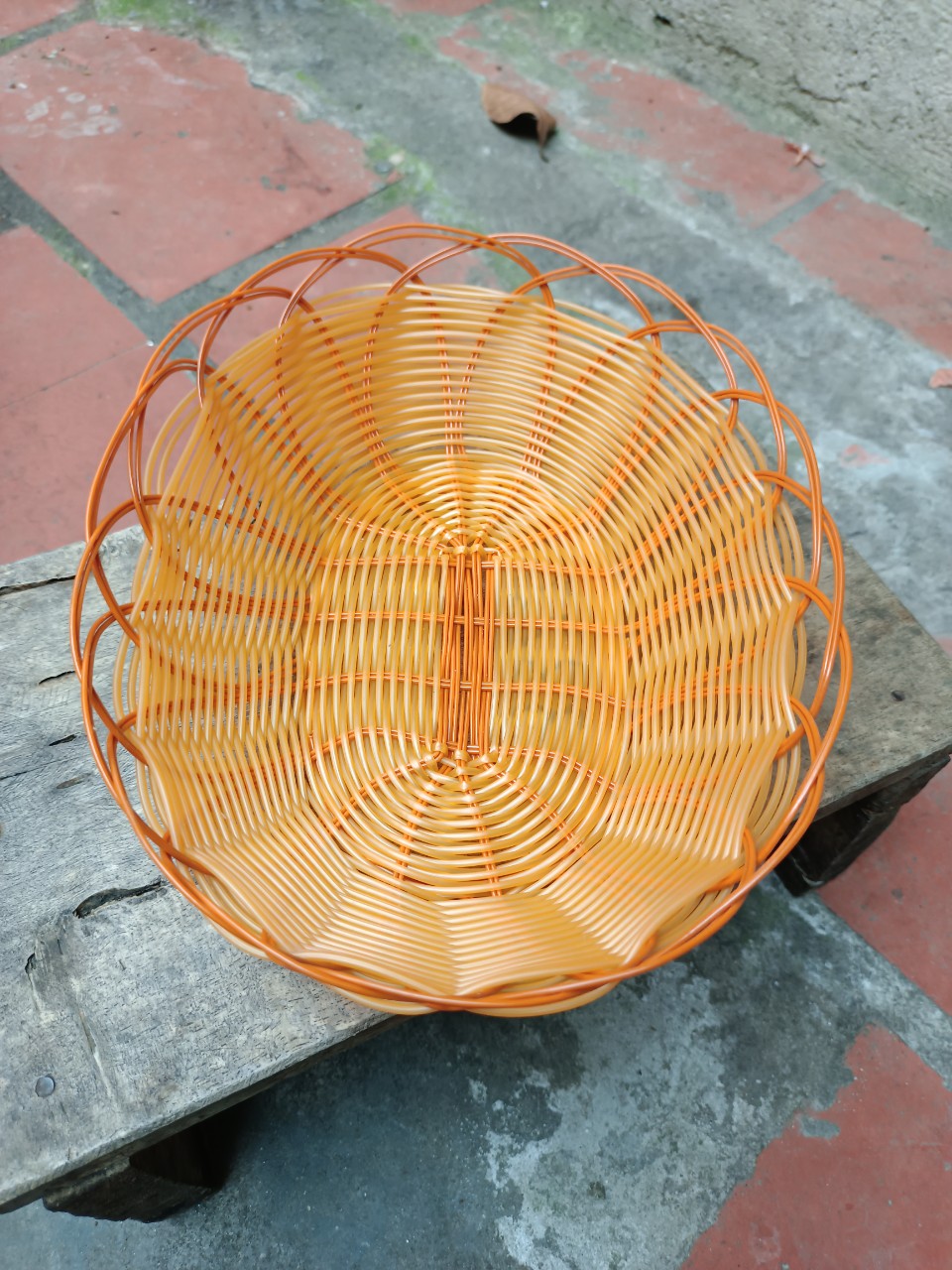 RỔ OVAL NHỰA GIẢ MÂY TIỆN DỤNG