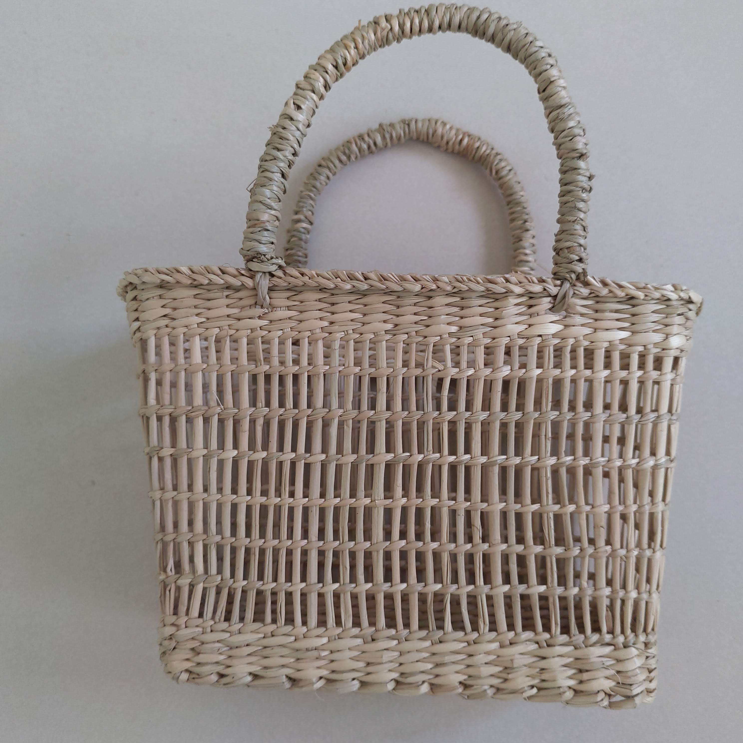 Túi mini đan từ cói cho bé yêu nhiều kiểu đan - Làn cói chụp hình decor cho bé