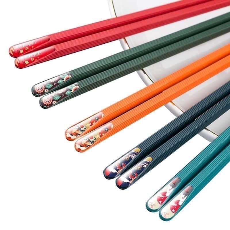 Bộ 5 đôi đũa gia đình dễ thương nhiều màu sắc - DH