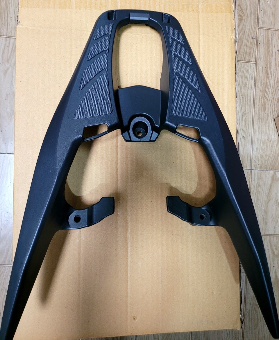 Cảng nhôm xe Vario 160