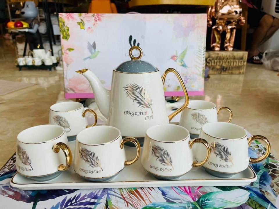 BỘ ẤM CHÉN KÈM KHAY SỨ PHA TRÀ CÀ PHÊ VIỀN VÀNG CAO CẤP - VD196