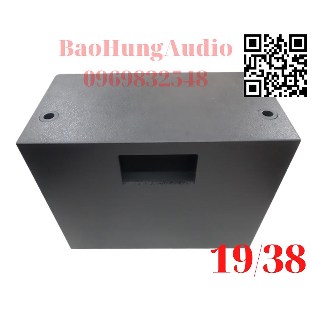 Vỏ thùng loa kéo 40 đôi ngang lắp mạch 19/38 thông dụng trên thị trường, hàng đẹp chất lượng có thùng giấy.