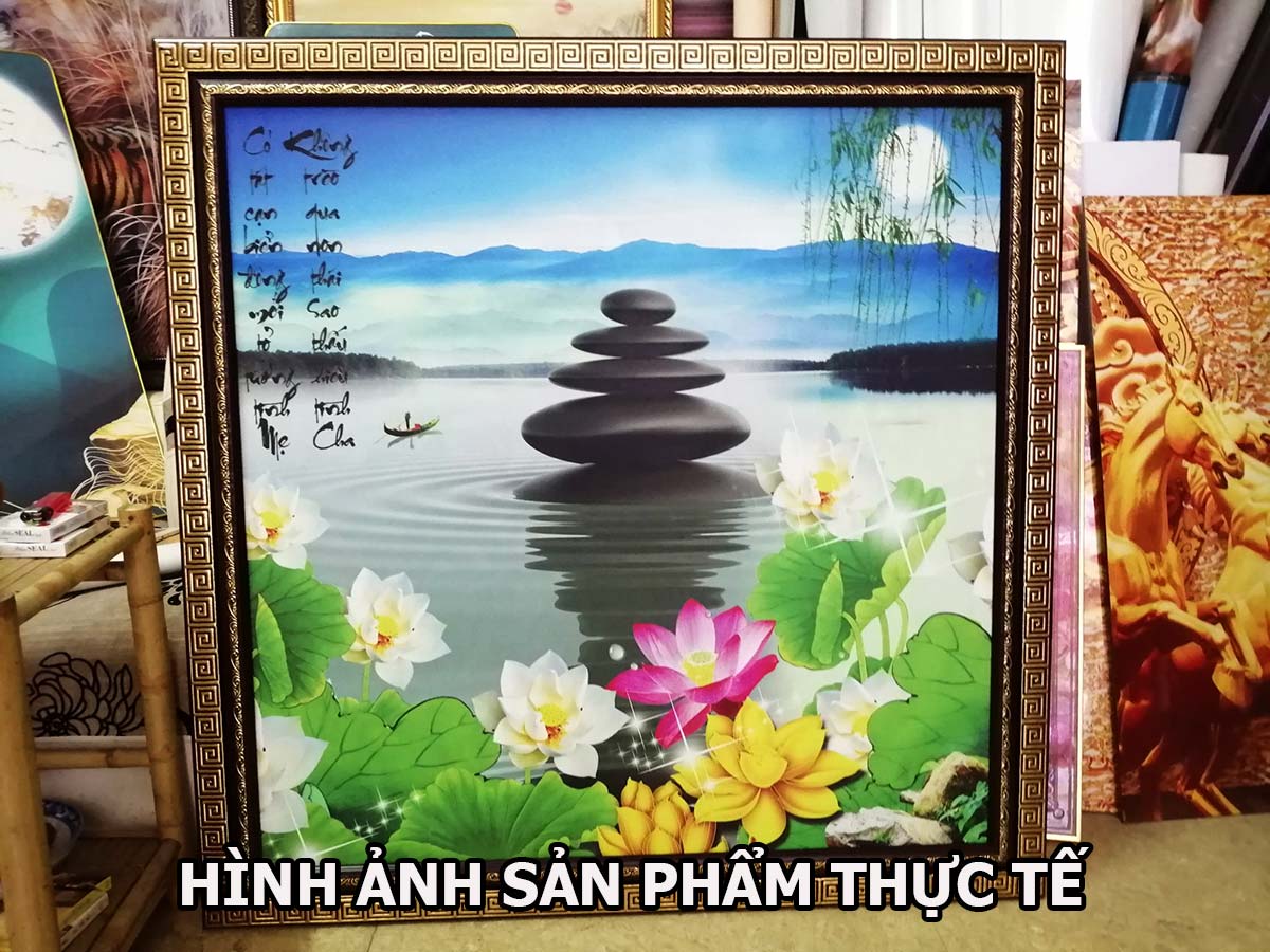 Bức tranh ĐỨC PHẬT gồm 2 lựa chọn chất liệu in trên vải lụa canvas hoặc trên giấy ảnh bề mặt PVC gương, mã số: TP20071364L8D