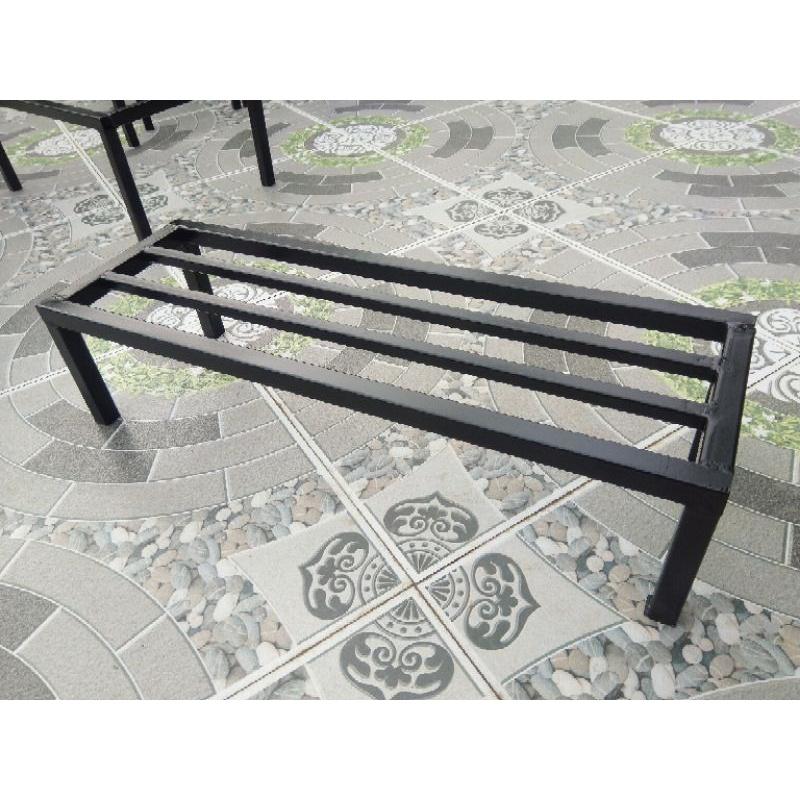 Kệ thép Dài 60 Rộng 20 Cao 15cm.4 chân. hộp thép vuông 2x2cm