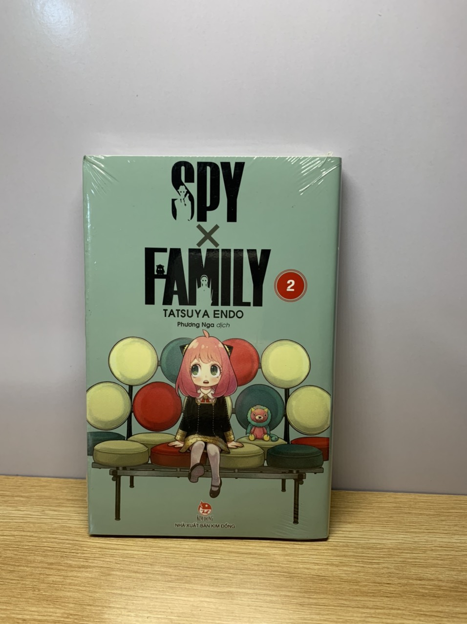 Spy x Family tập 2 (standee)