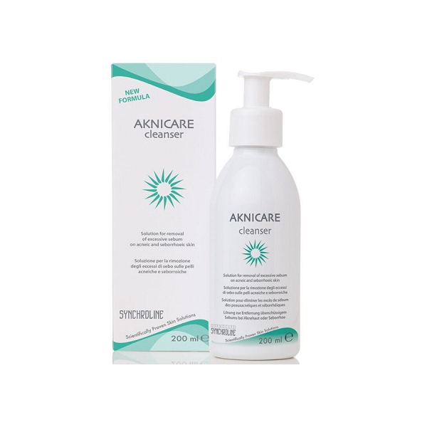 Sữa Rửa Mặt Cho Da Nhờn Mụn Aknicare Cleanser 200ml