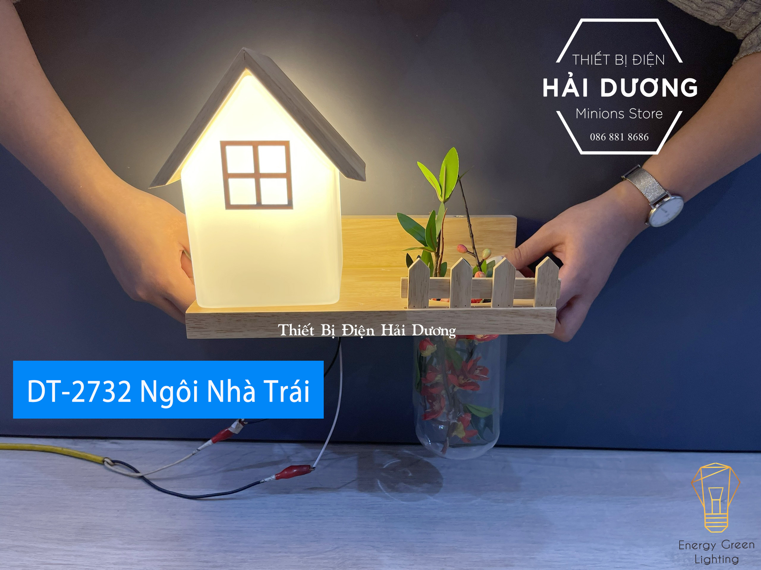 Đèn Tường Kệ Gỗ Chao Thủy Tinh Hình Ngôi Nhà Hiện Đại DT-2732 - Trang Trí Căn Phòng - Đã Bao Gồm Bóng LED