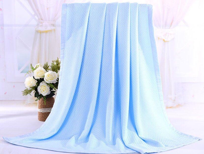 Chăn lưới sợi tre kháng khuẩn Bamboo Blanket - Tặng móc khóa Houston