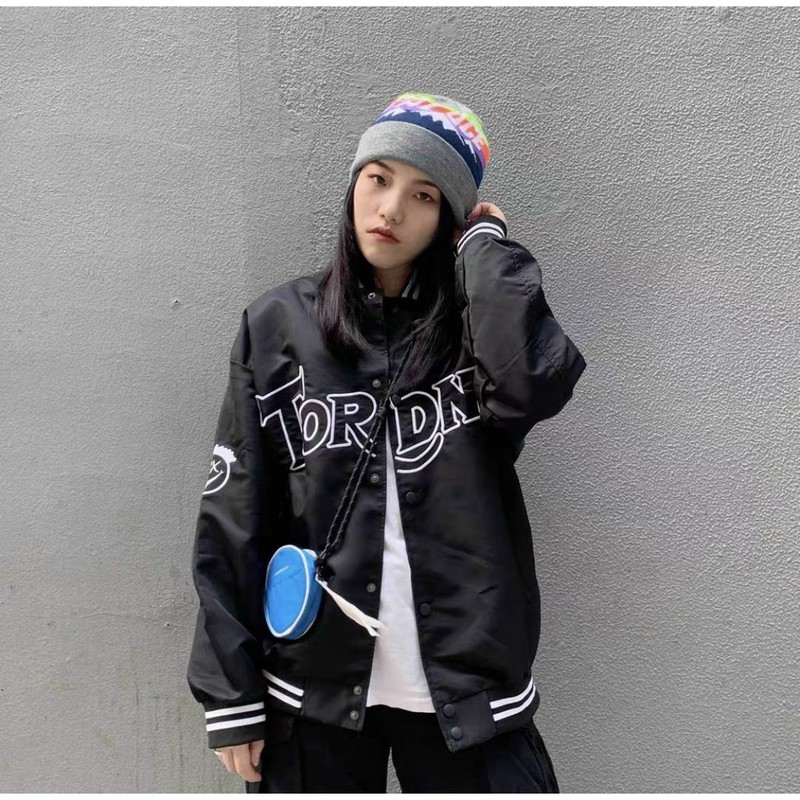 Áo Bomber Torona, Áo khoác BOMBER TORONA unisex form rộng màu đen, Áo khoác TORONA unisex nam nữ from rộng đen cao cấp, Áo Khoác dù BOMBER TQRONA UNISEX