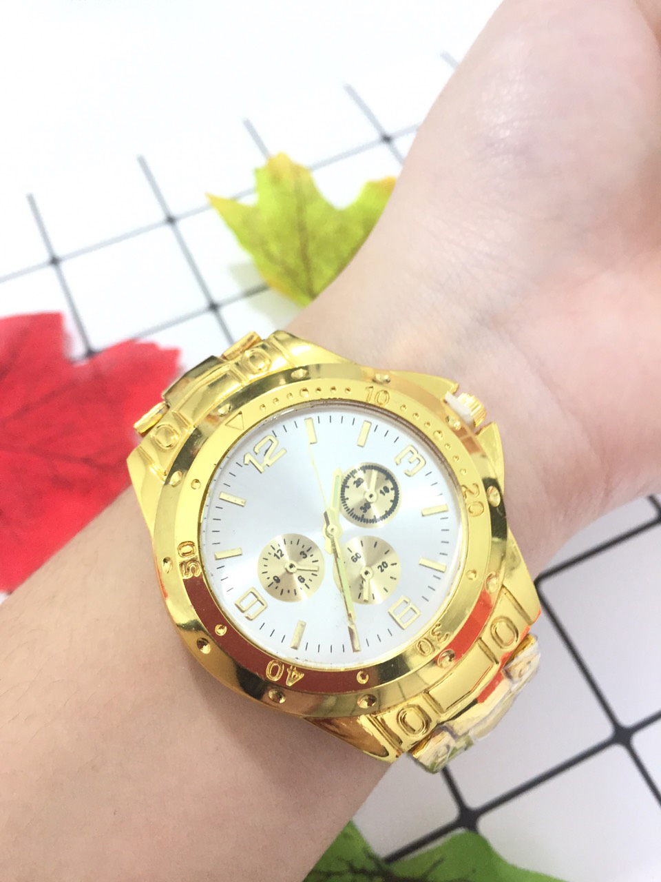 Đồng hồ đeo tay nam nữ unisex thời trang ZO55 dây đeo vàng sang trọng cực đẹp