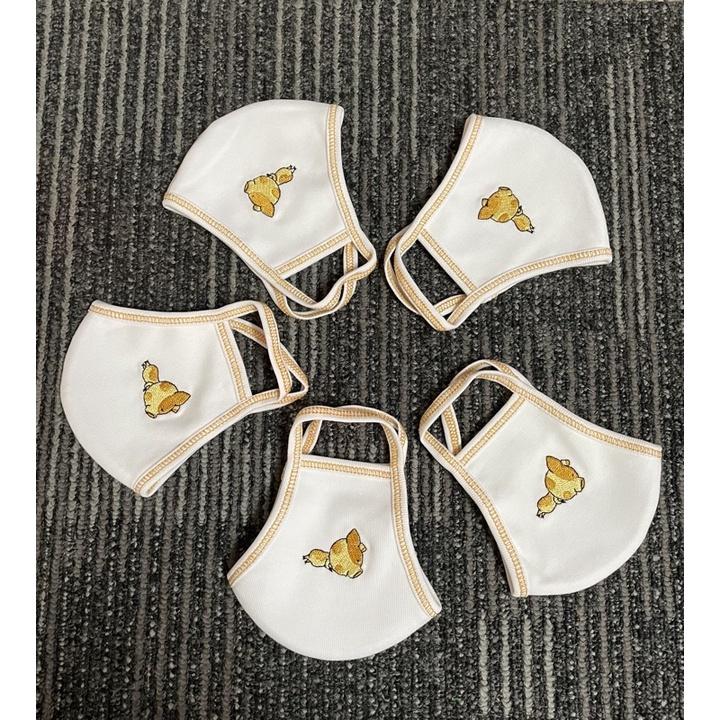 Combo 5 khẩu trang thêu heo vàng