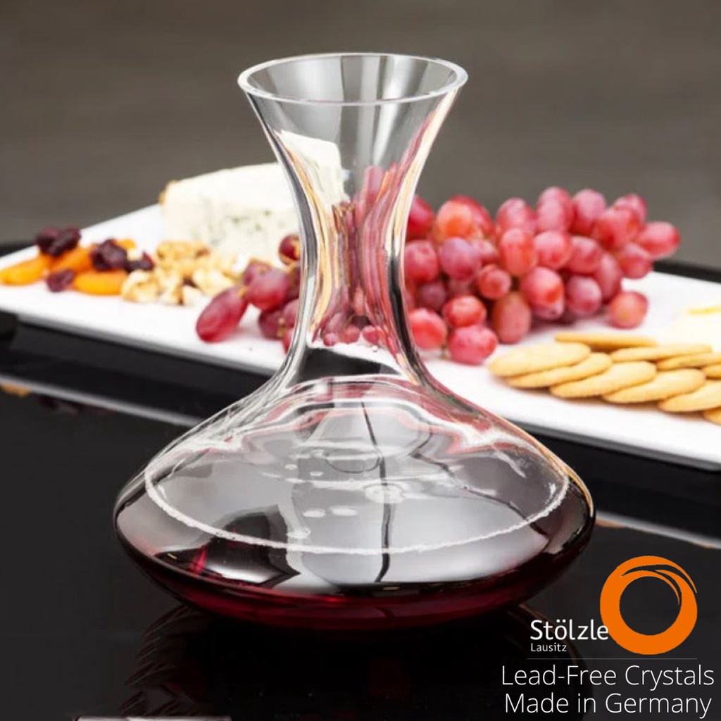 Bình Phục Vụ Rượu Vang Stoelzle Classic Decanter 750ml - Thổi Thủ Công Với Bề Mặt Rộng Và Cổ Dài - Thiết Kế Thanh Lịch, Nâng Tầm Thưởng Thức Rượu Vang