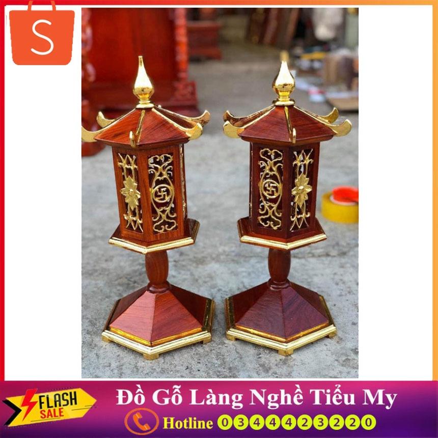 Cặp đèn thờ gỗ Hương dát vàng, hàng cực đẹp, cao 50cm