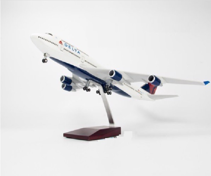 Mô hình máy bay Del_ta Boeing B747 Everfly 47cm