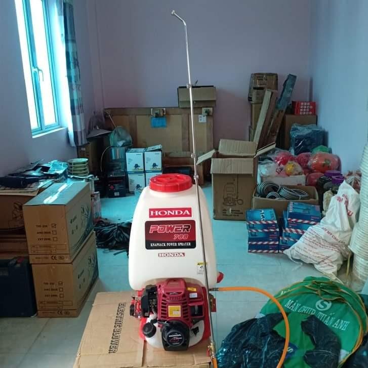 Máy phun thuốc sâu, thuốc khử trùng Honda 4 chạy bằng xăng bằng động cơ 4 thì