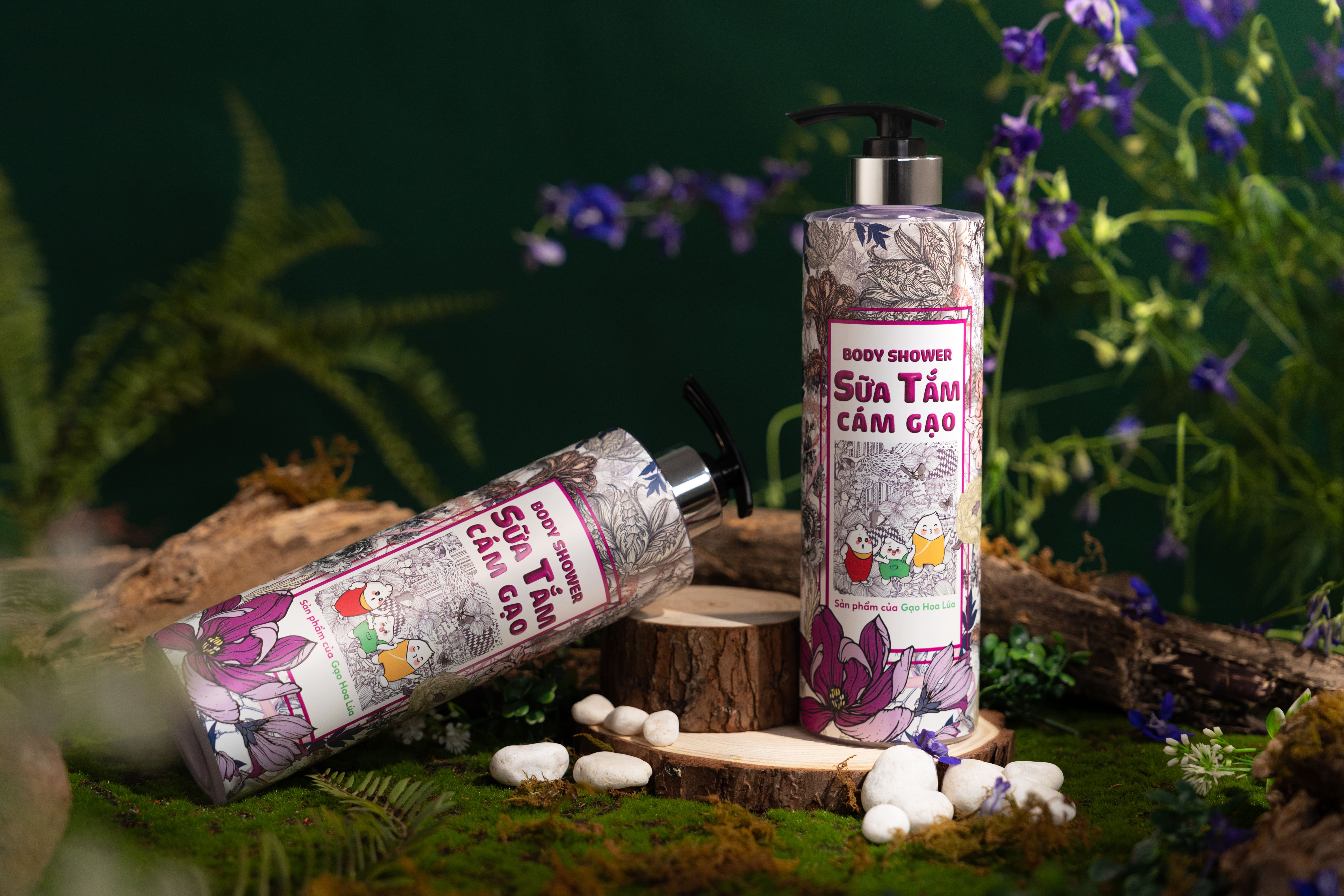 COMBO 2 chai Sữa Tắm Cám Gạo 650ml - Tặng 1 túi vải đay