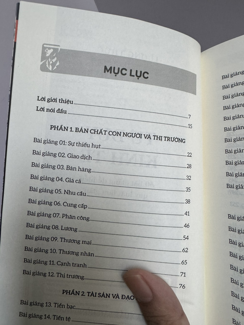 TƯ DUY KINH TẾ _ 50 BÀI GIẢNG ĐỂ HIỂU QUY LUẬT LÀM GIÀU_ Lượng Thúc_ Bizbooks_ NXB Hồng Đức