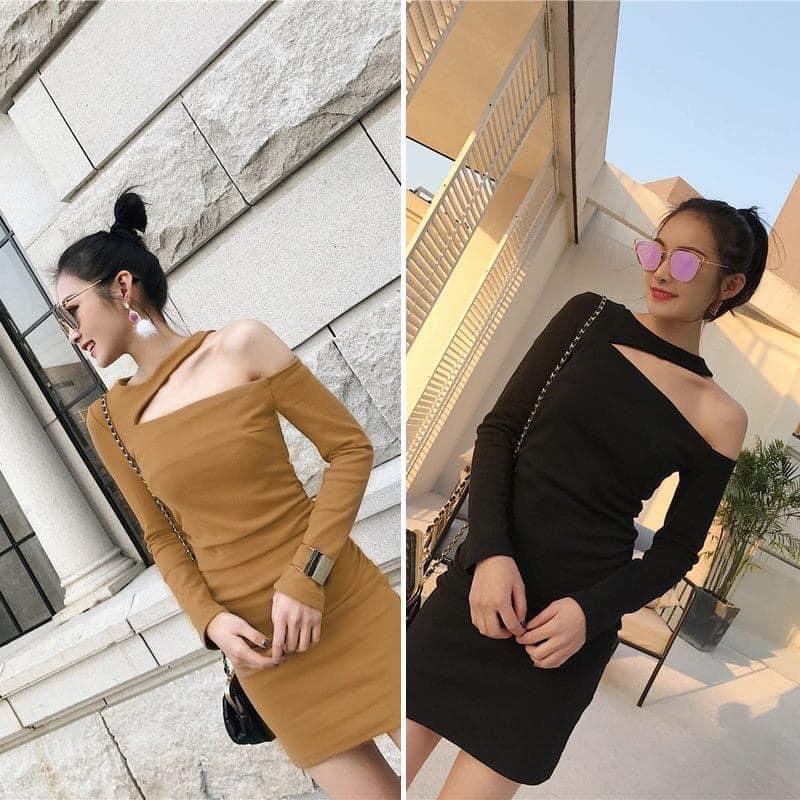 F503 Đầm ôm body cổ xéo, khoét vai ngang sâu
