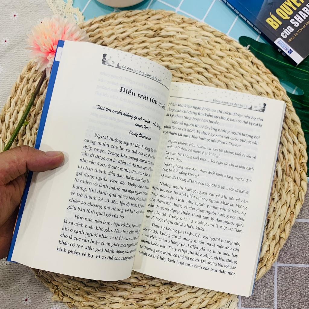 Cô Đơn Nhưng Không Cô Độc – Hạnh Phúc Luôn Bên Ta - Bản Quyền