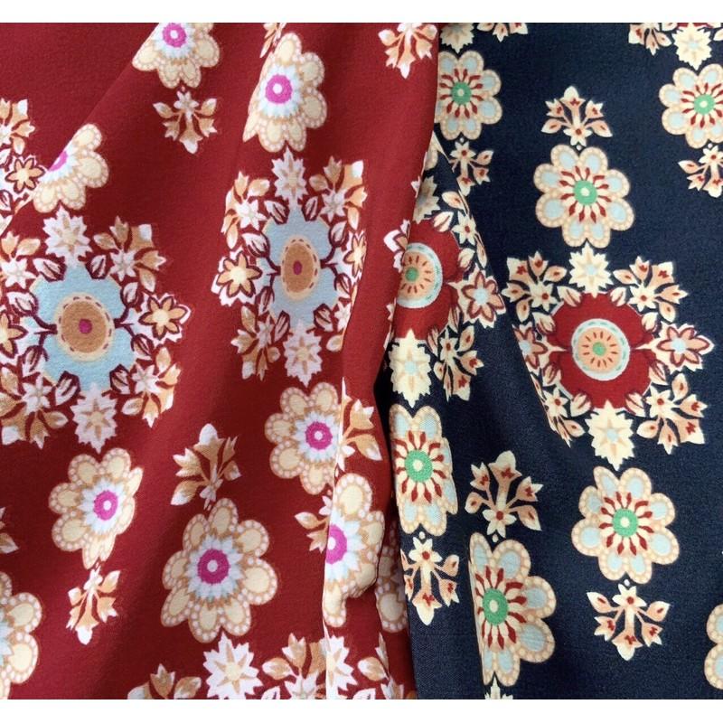 S85 Sét áo croptop đắp chéo và quần ống rộng hoạ tiết thổ cẩm