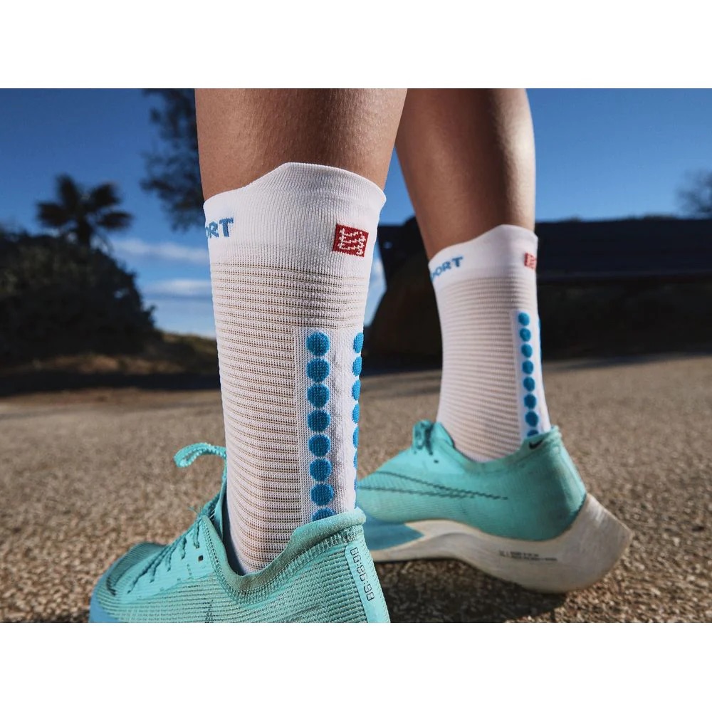 Vớ chạy bộ Compressport Pro Racing Socks V4.0 – Run High - Màu Trắng