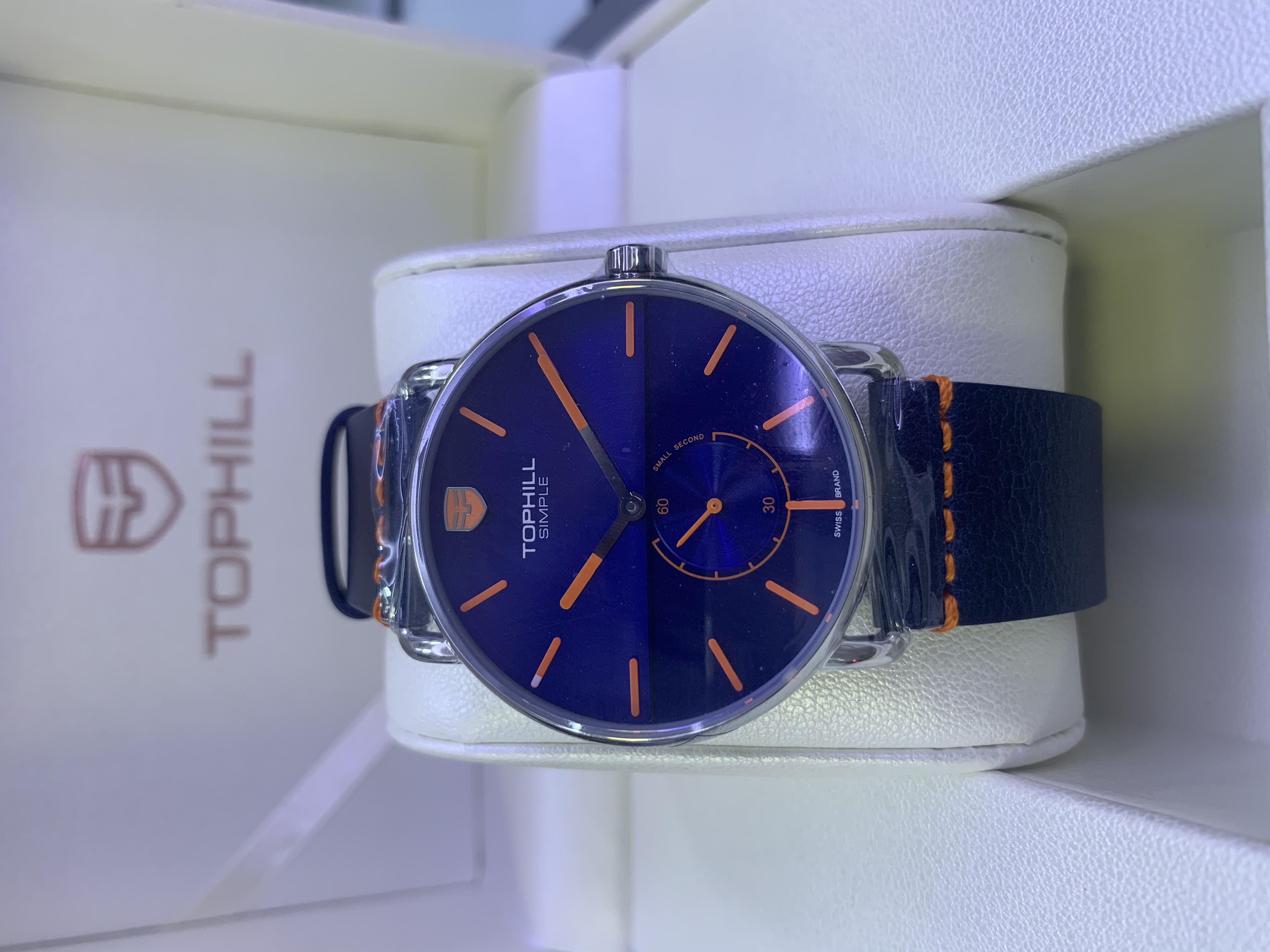 ĐỒNG HỒ TOPHILL TS020G.PL1352 Nam Máy Quartz(pin) Kính sapphire Size 39mm