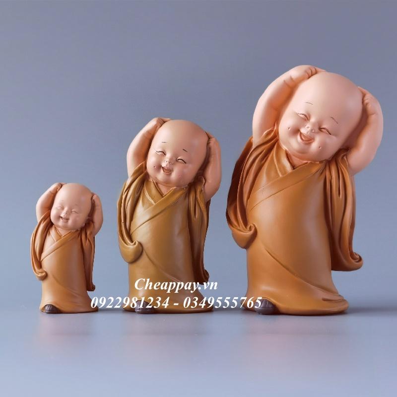 Size Đại - Bộ 3 Tượng Chú Tiểu Vui Vẻ Áo Nâu - Mẫu Chú Tiểu Đeo Chuỗi