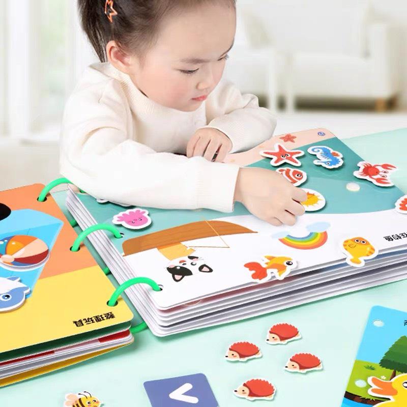 Học liệu bóc dán tiếng Anh 17 chủ đề Montessori thông minh cho bé