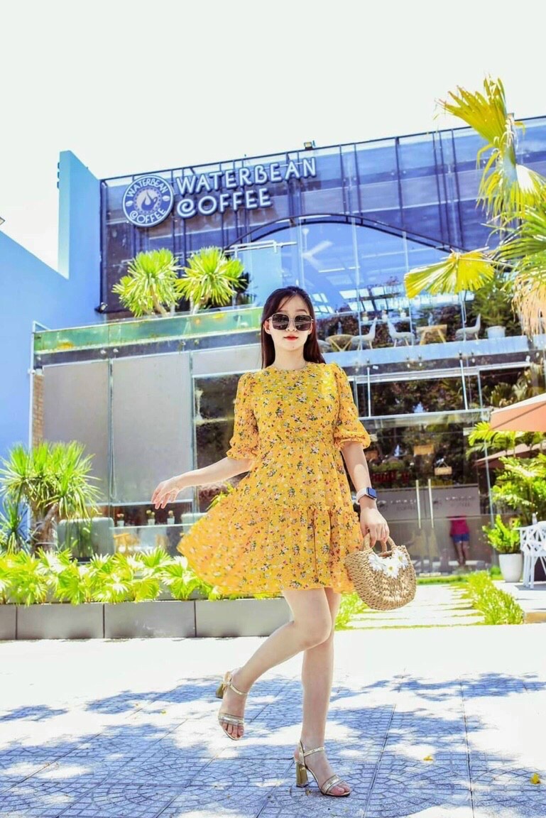 Đầm lụa hàn siêu nữ tính dạo phố