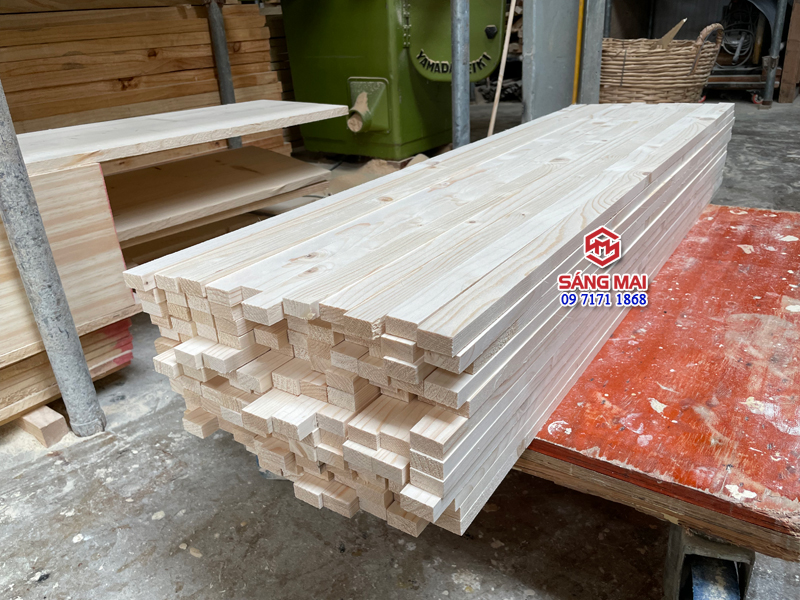 Thanh gỗ thông 3cm x 1,5cm x dài 120cm + láng mịn 4 mặt